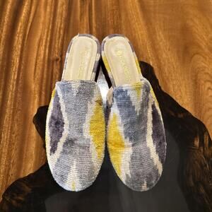 AYCA Design Geometric Print Round toe Flat Mule Slides (US 39 / 8.5)